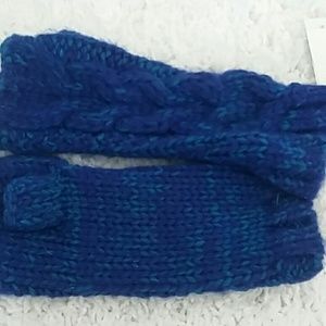4/20 Aeropostale fingerless mittens